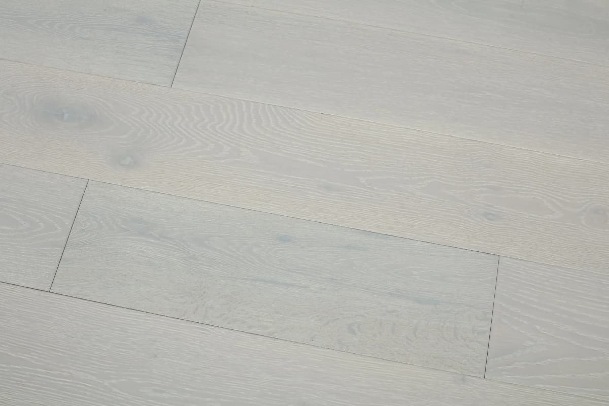 BBS Flooring Simba Plymouth - Oak 5/8" Engineered Hardwood premium engineered hardwood in Markham, Toronto, and Durham