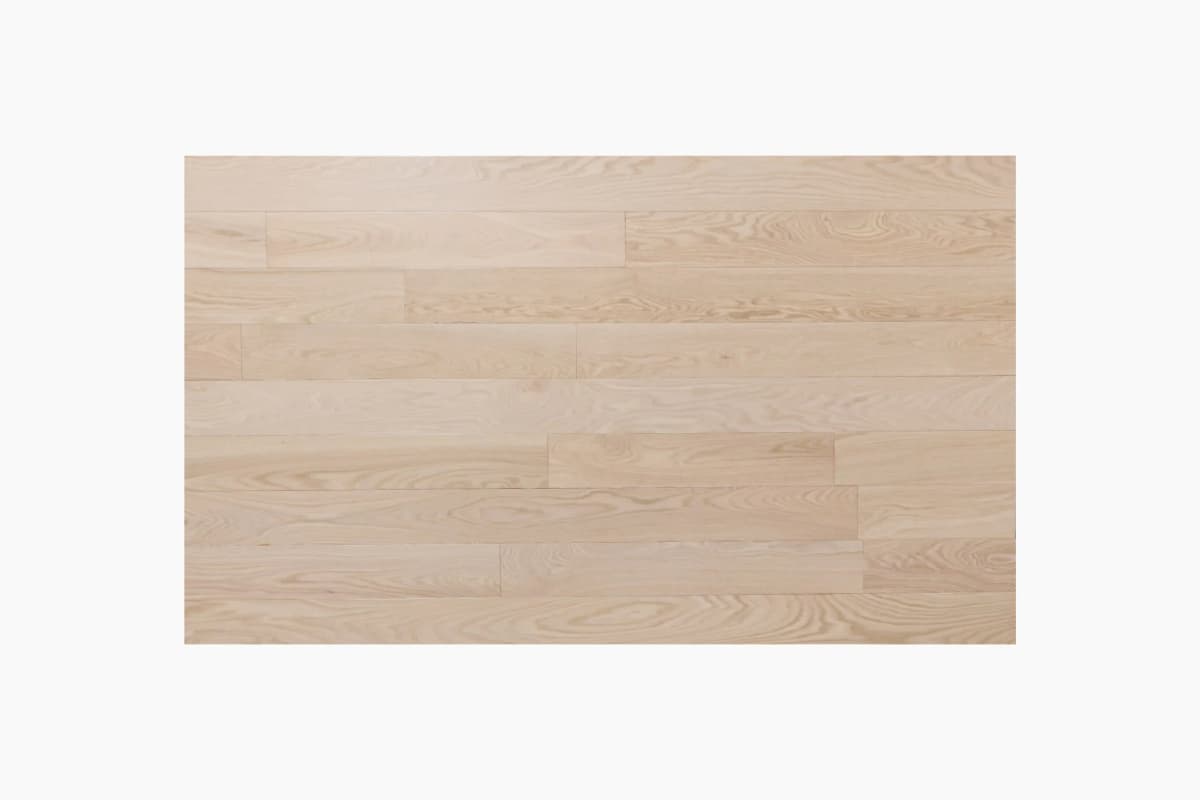 Antwerp Tosca Northern Red Oak 4 1/4" solid hardwood flooring plank at BBS Flooring Markham